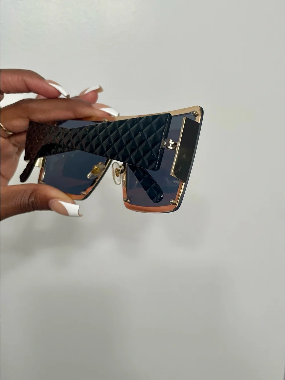 Oversized Shield Sunglasses in Black(new)
